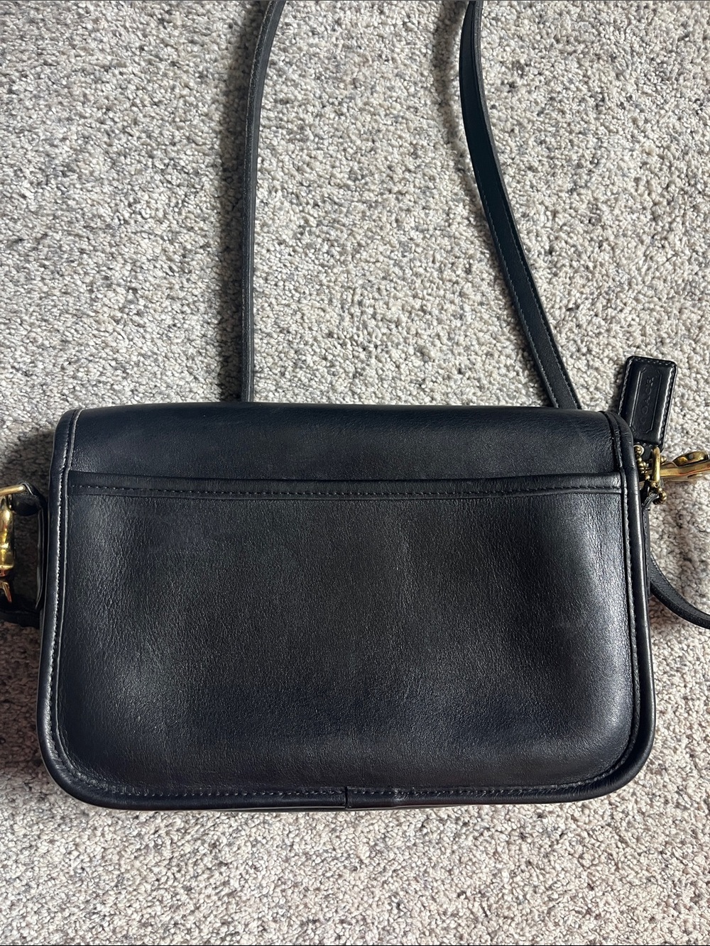 Vintage Coach Black Leather Crossbody Like New perfect size! - Picture 5 of 6
